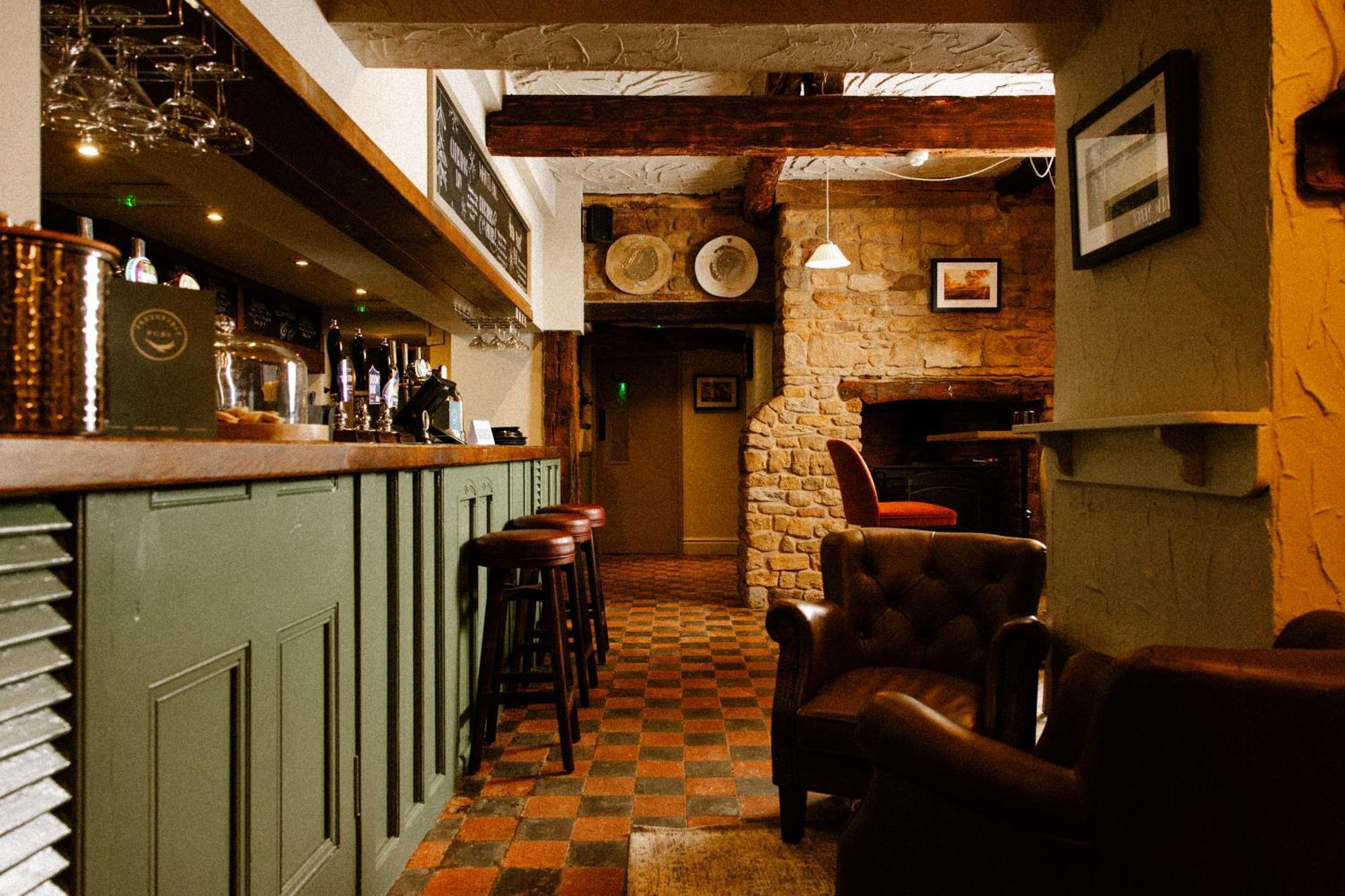 The Olde Coach House Inn 阿什比圣勒杰斯 外观 照片