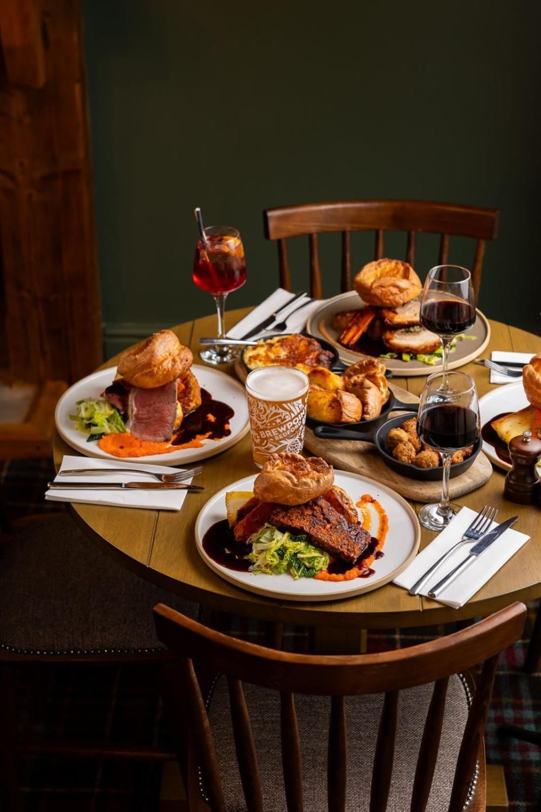 The Olde Coach House Inn 阿什比圣勒杰斯 外观 照片
