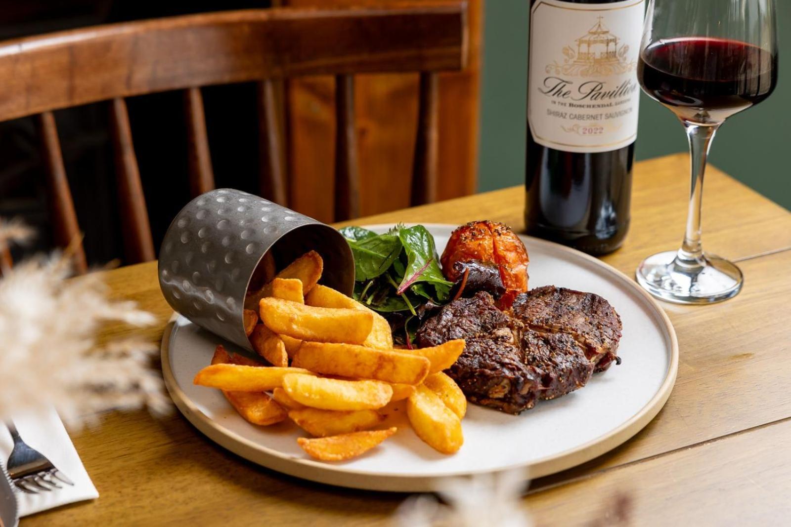 The Olde Coach House Inn 阿什比圣勒杰斯 外观 照片