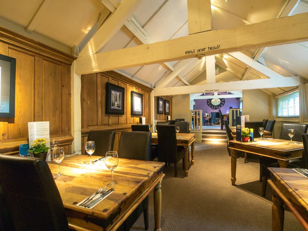 The Olde Coach House Inn 阿什比圣勒杰斯 外观 照片