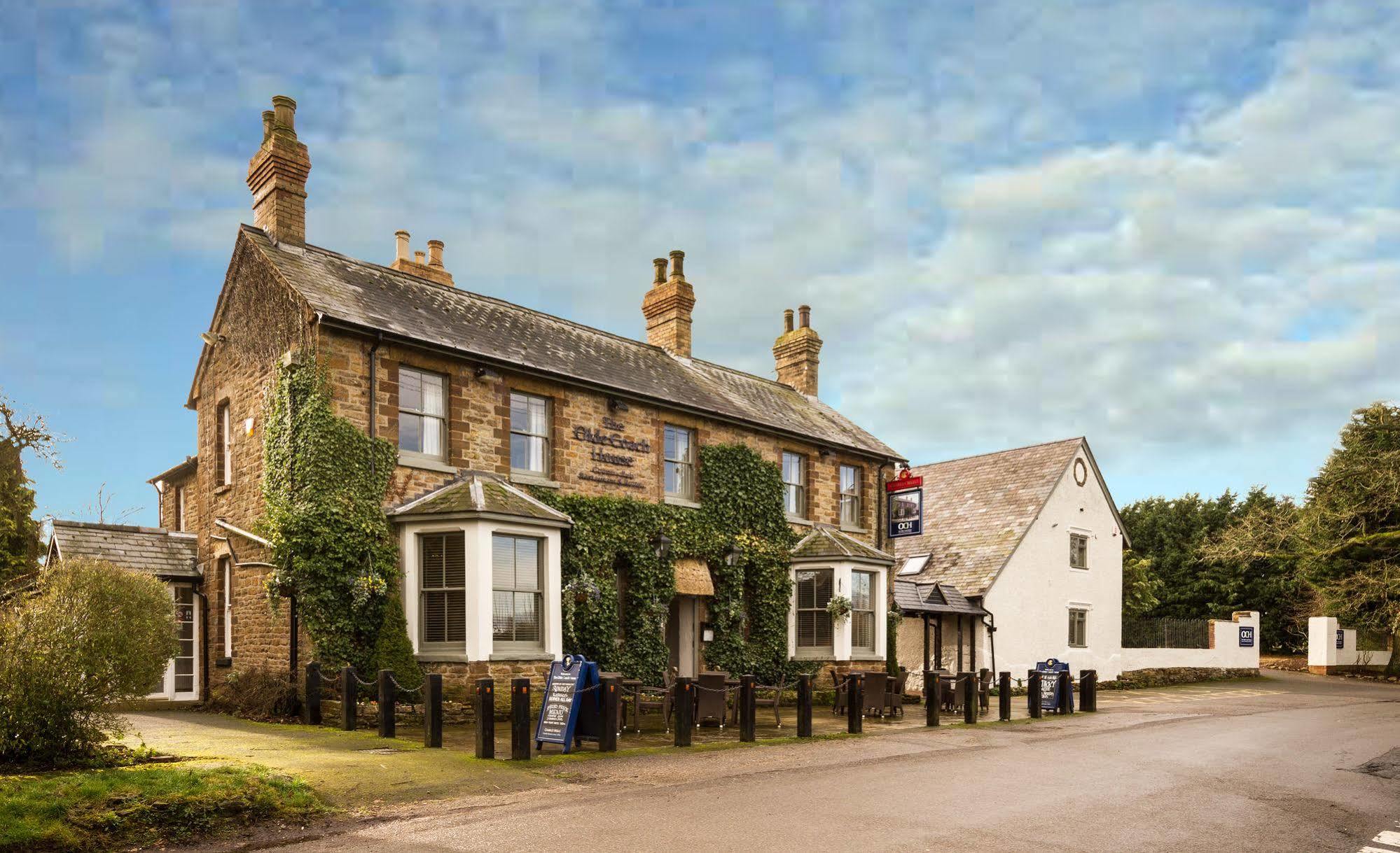 The Olde Coach House Inn 阿什比圣勒杰斯 外观 照片
